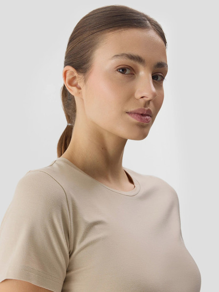 4F Maglietta donna slim tinta unita 4F