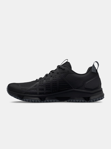 Under Armour UA MG Strikefast Sneakers